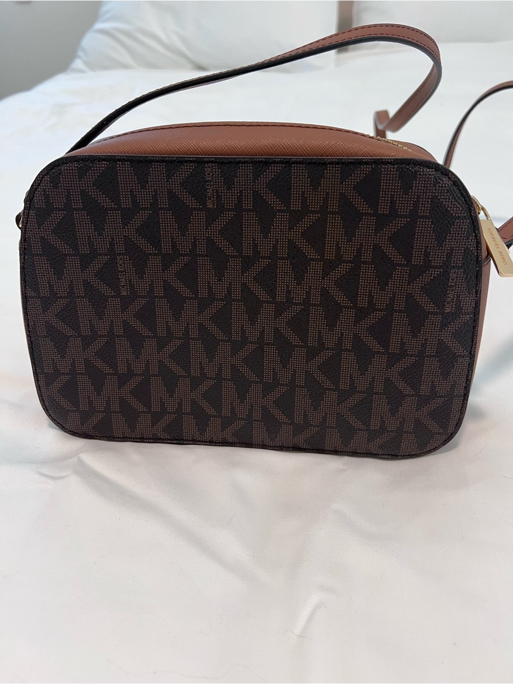 Michael Kors Black Logo Crossbody Bag - Picture 5 of 11